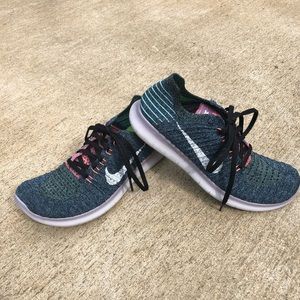 Women’s Nike Free Flyknit Ss 9